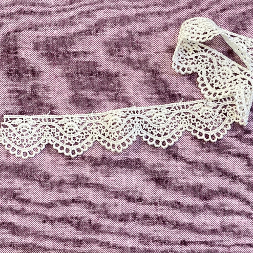 Off White Rose Scallop Lace
