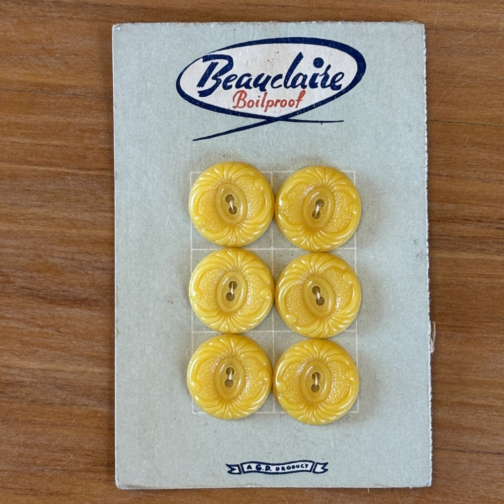 Beauclaire Yellow Fancy Buttons on Card