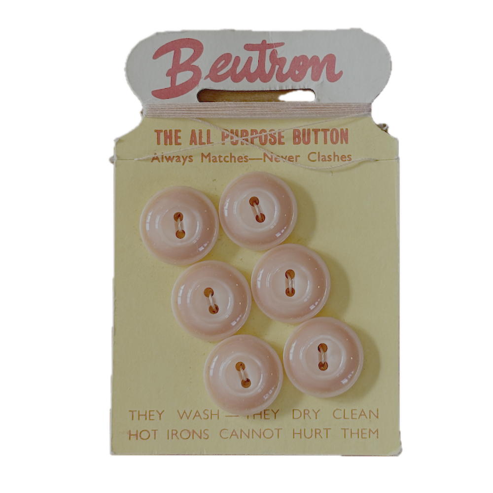 Beutron Peachy 15mm Buttons on Original Card