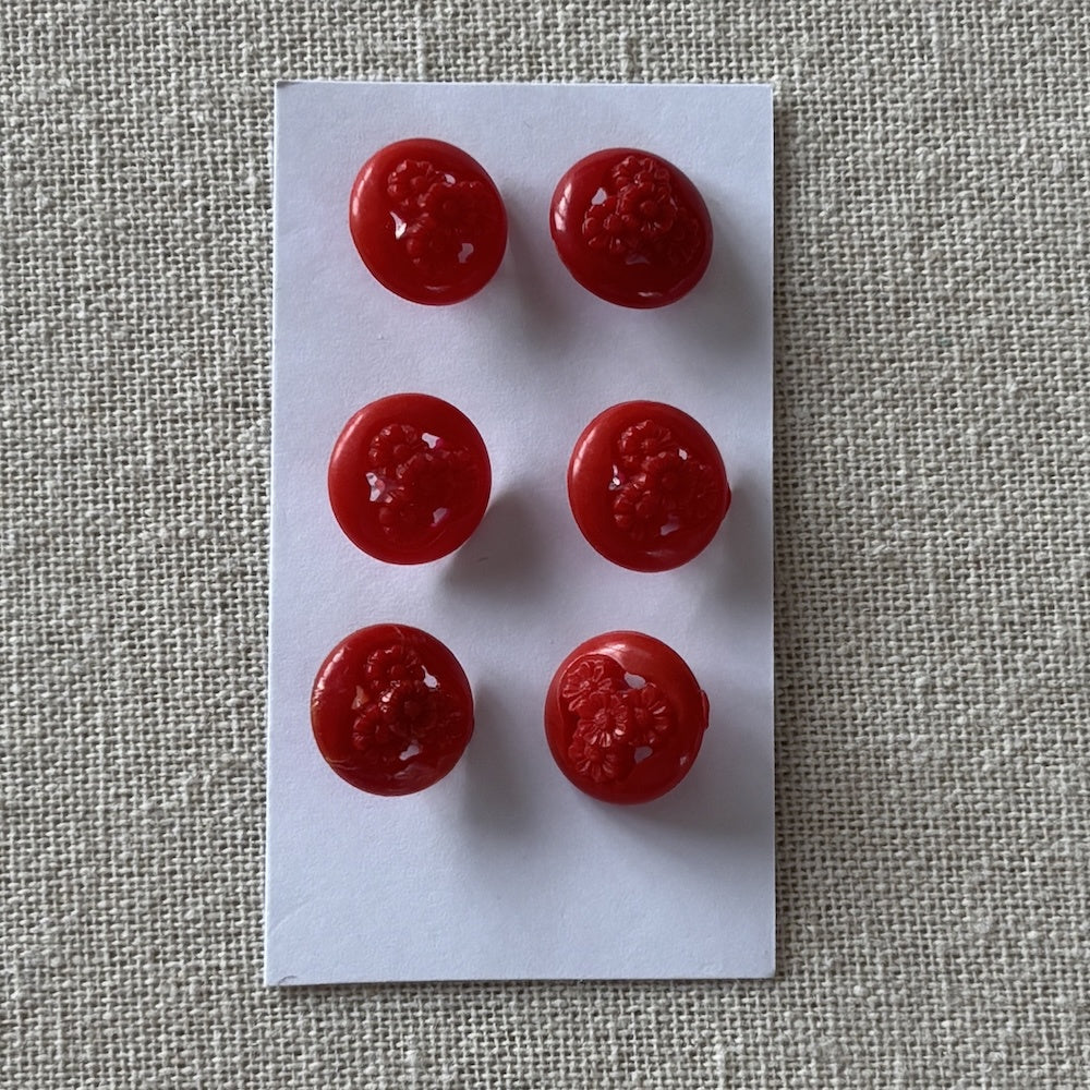 1950's Red Flower Cut Out Buttons 15mm x 6