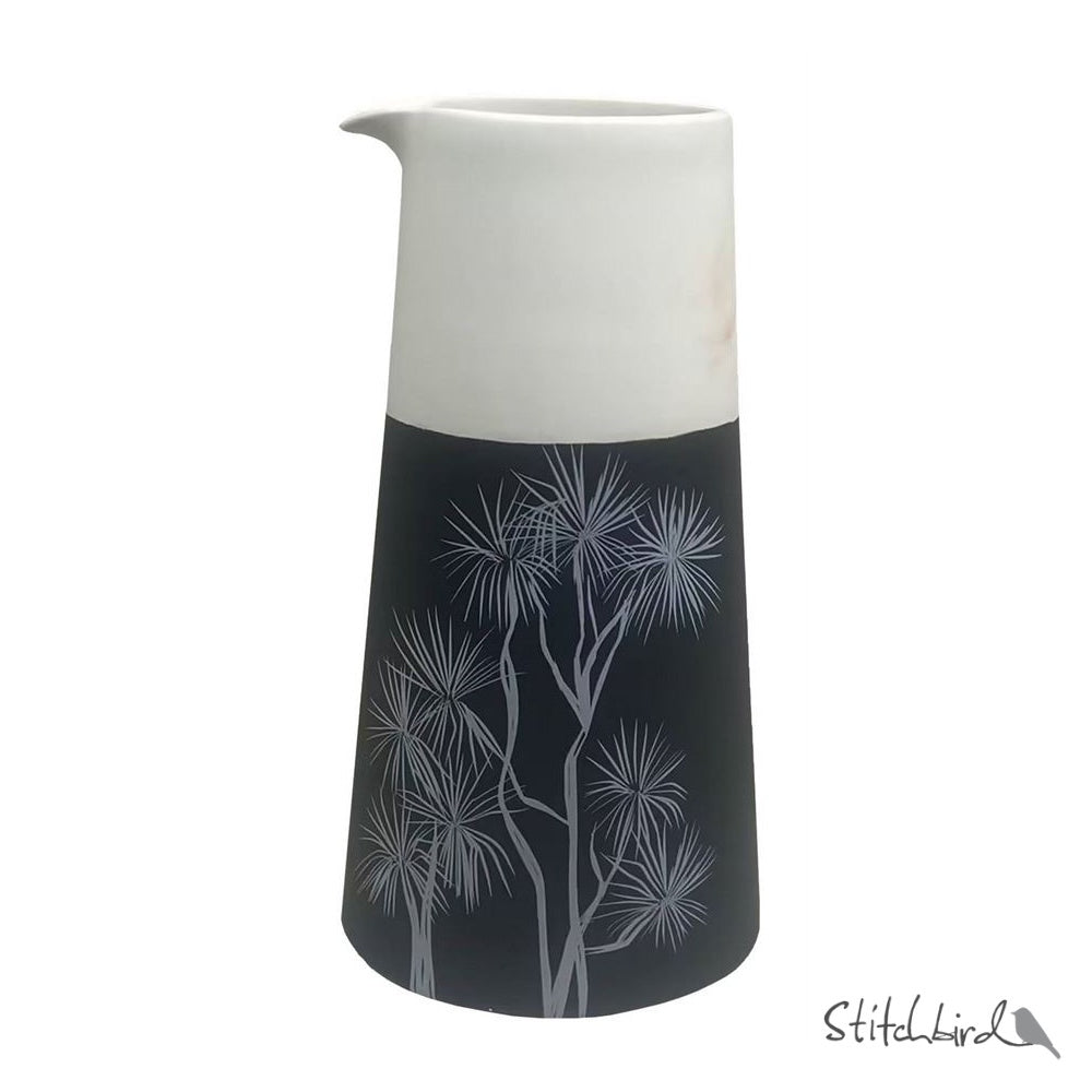 Tī Kōuka Jug