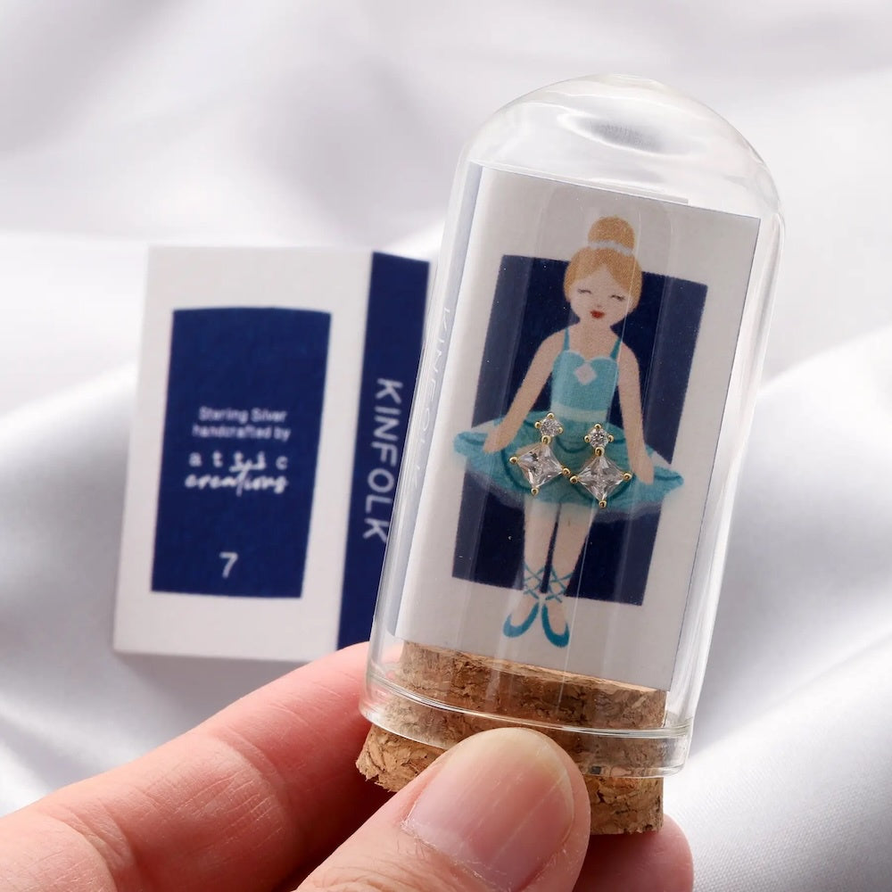 Kinfolk Ballerina Earrings in Gold