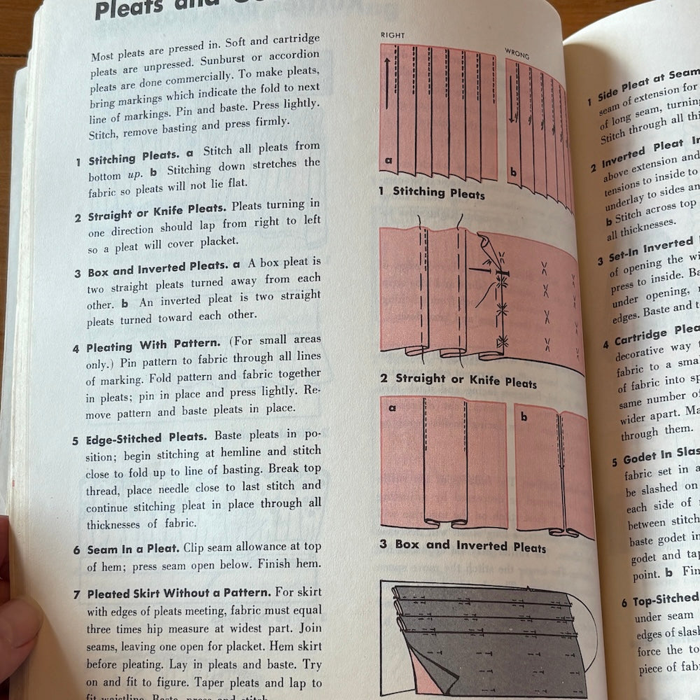 1950's Simplicity Sewing book