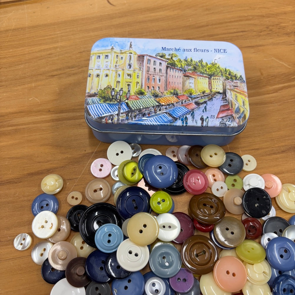 Vintage Marche aux Fleurs Tin with Buttons