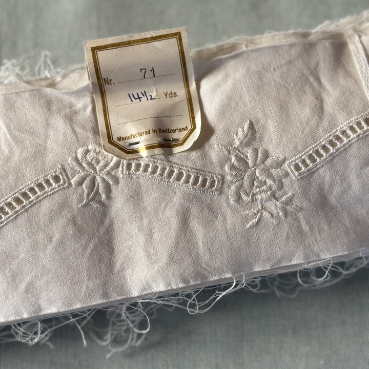 Vintage Swiss Batiste Entredeux White Rose Trim 77mm