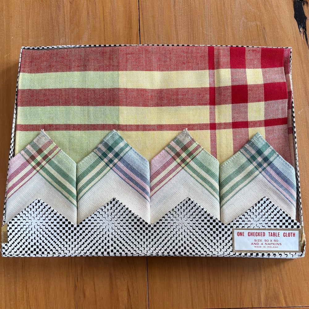 Vintage Old Mill Irish Linen Checked Tablecloth and Napkin Set