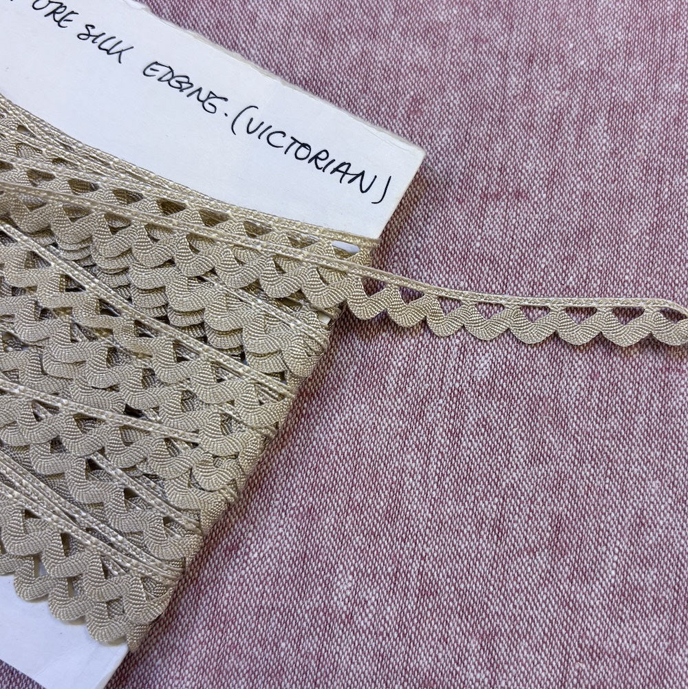 Antique Pure Silk Ric Rac Trim in Ecru 8mm
