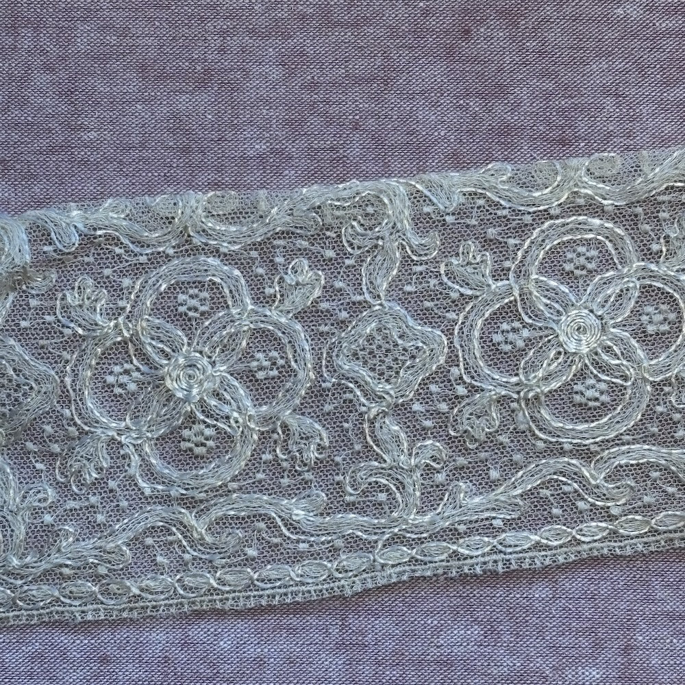 Antique Ecru Tambour Lace with Flower Medalions