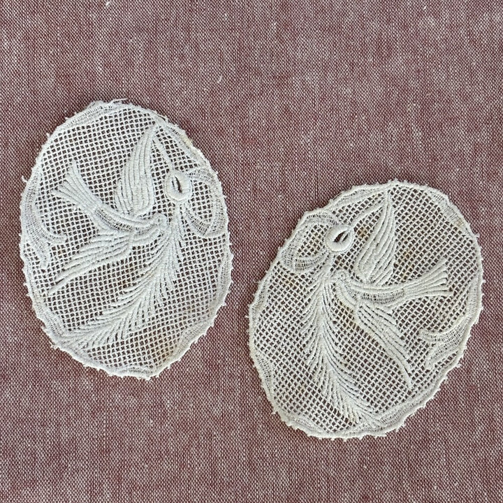 Antique Bird Filet Lace Insert