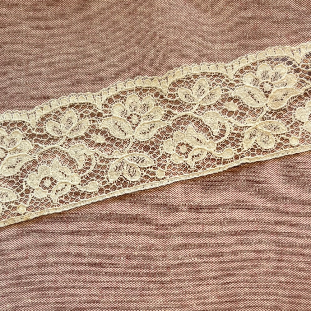 Vintage Cream Floral Alençon Lace 55mm