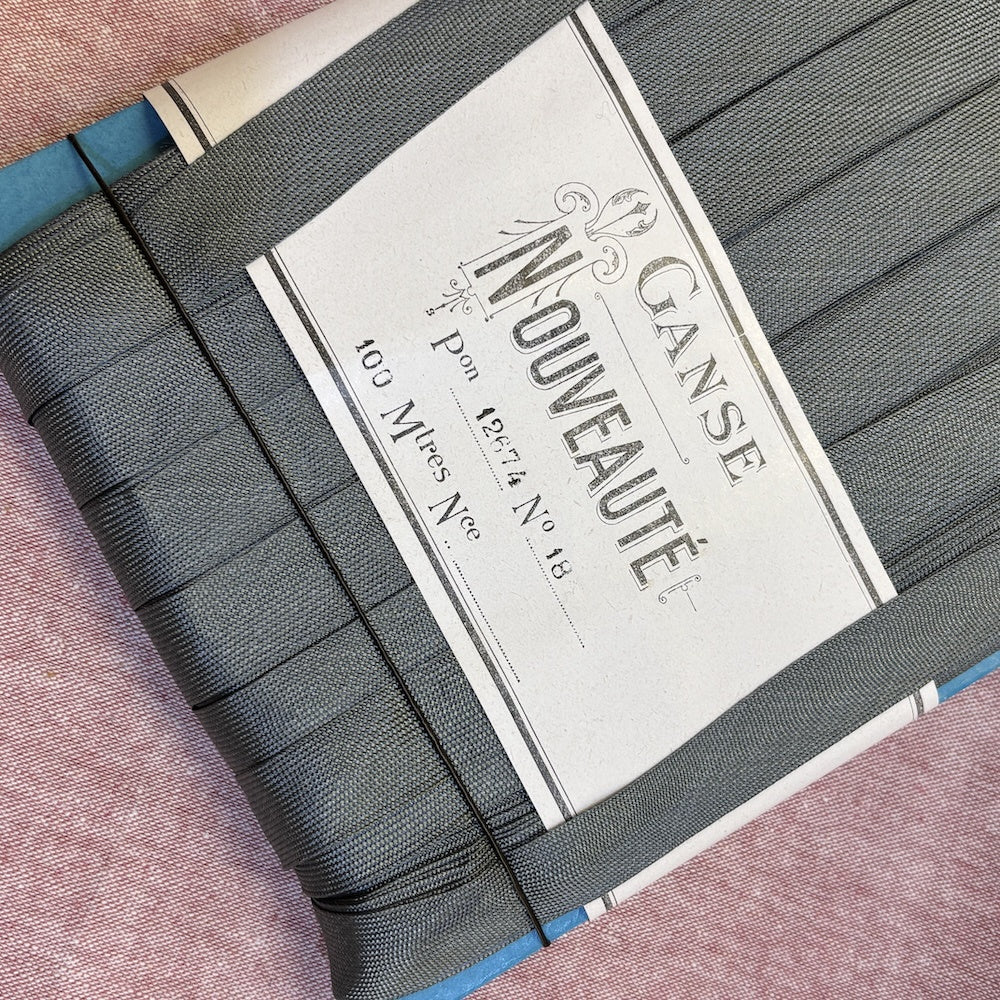Vintage French Nouveauté Ganse in Silver Grey 17mm