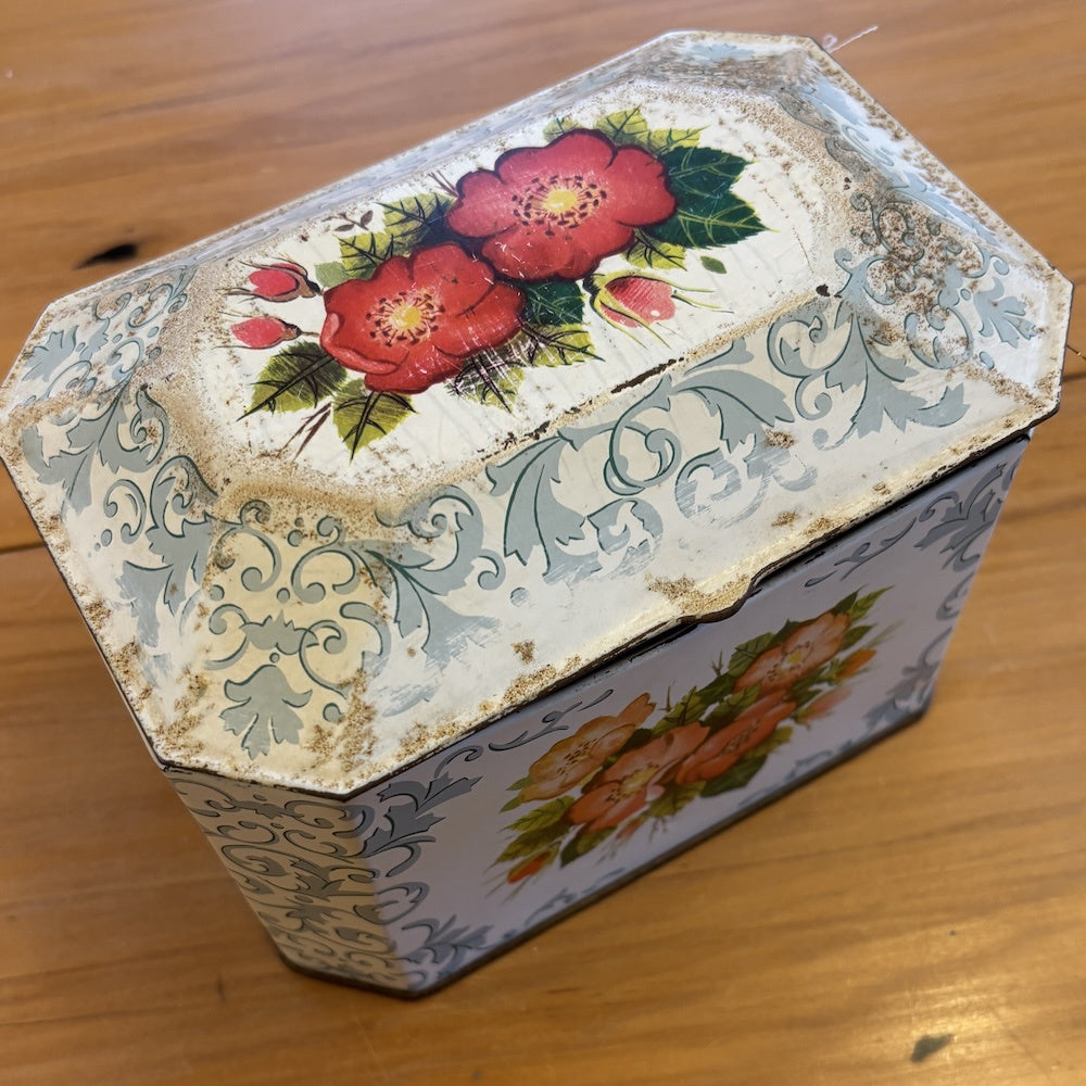 Large Vintage Rose Caddy Treasure Tin