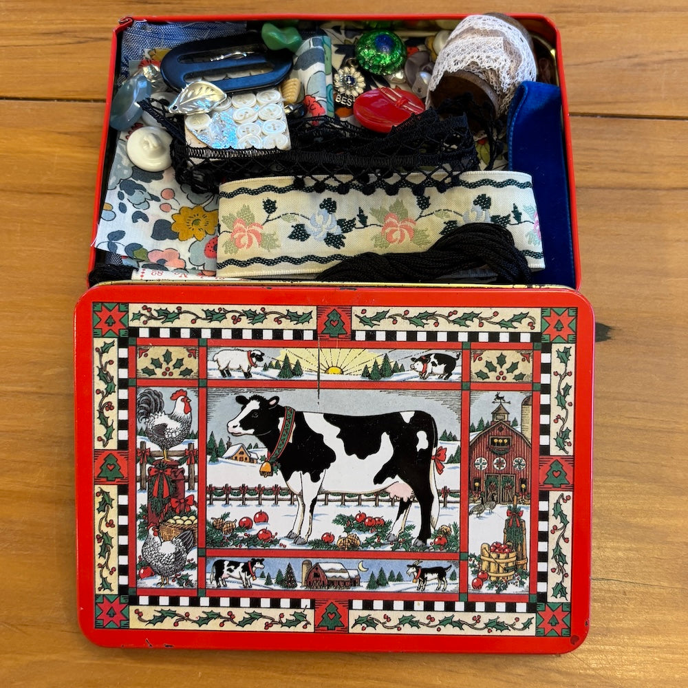 Vintage Cow Christmas Treasure Tin