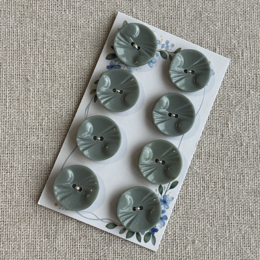 1940's Sage Green Moulded Buttons 19mm x 8