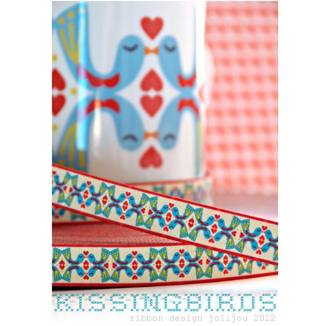 Kissing Birds